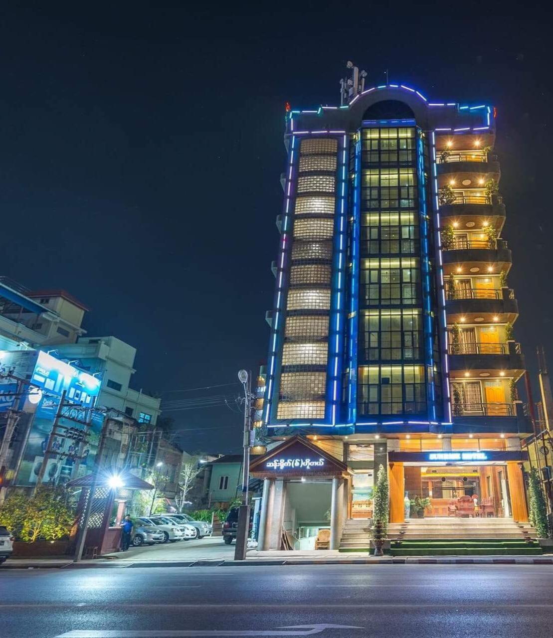 Sunrise Hotel Mandalay Exteriér fotografie